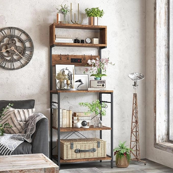 Mensola da Cucina, Supporto per Microonde con Presa Elettrica Ripiani Aperti e 10 Ganci Appendiabiti, Scaffale Multifunzionale per Cucina Soggiorno Bar, 60x42x153 cm