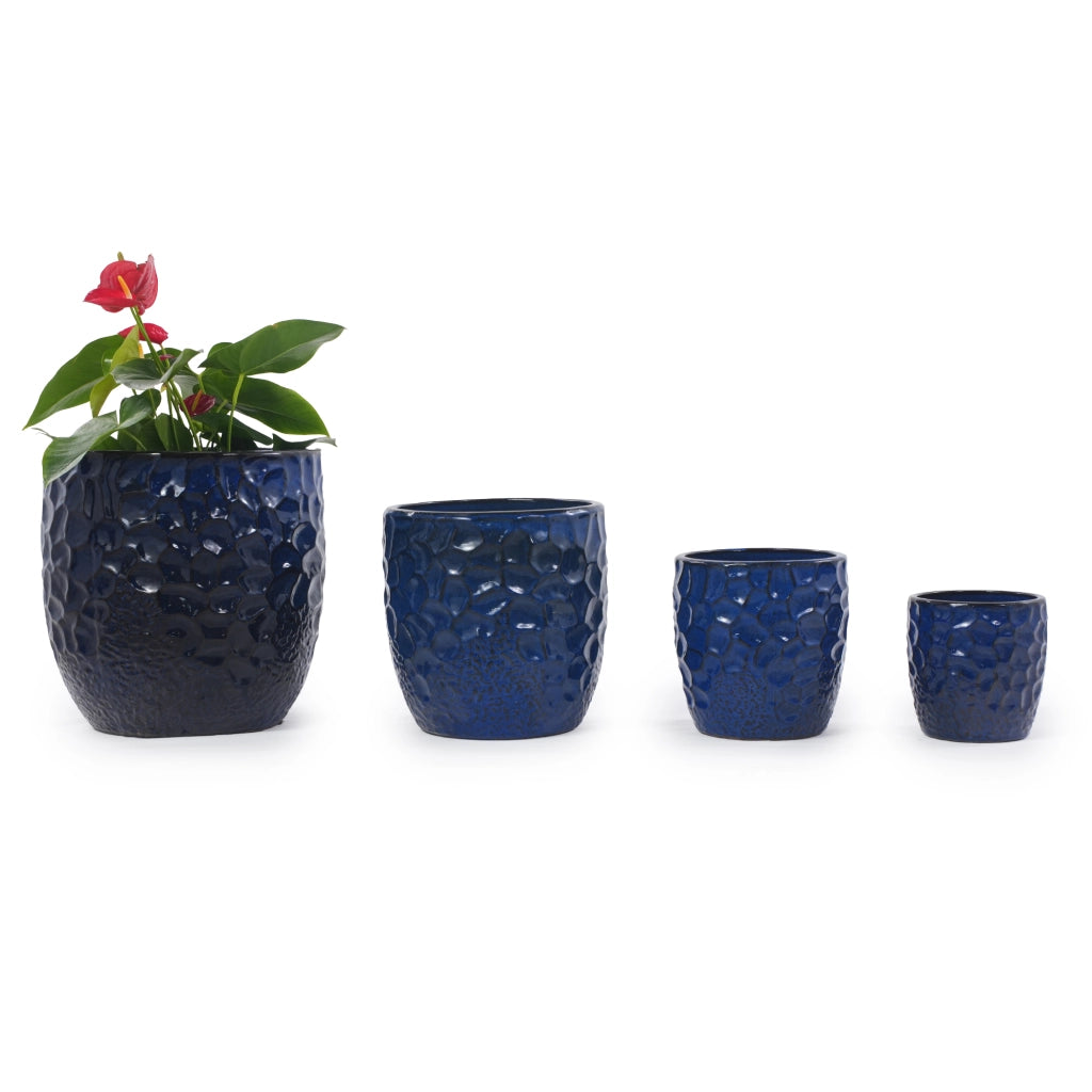 Großer handgefertigter Keramik-Pflanztopf Ø38 cm - Tiefblau mit Hammerschlag-Relief, frostsicher, atmungsaktiv